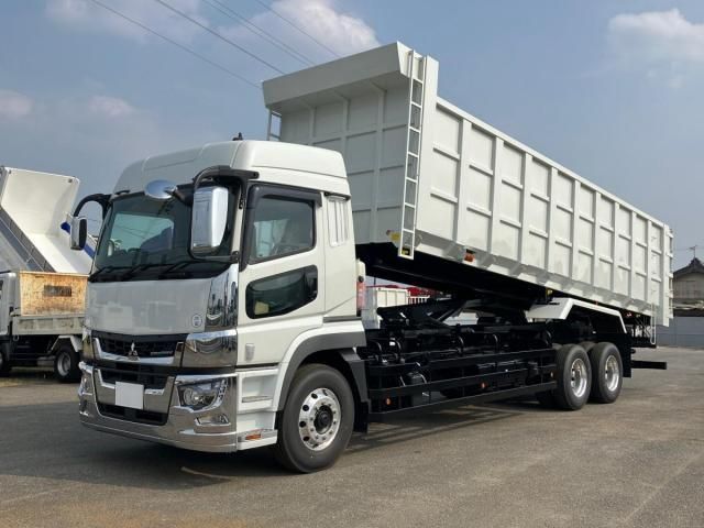 MITSUBISHI FUSOU SUPER GREAT 2024