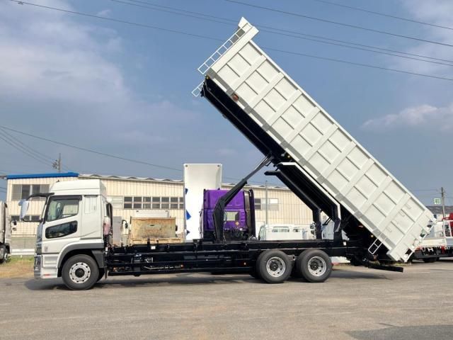 MITSUBISHI FUSOU SUPER GREAT 2024