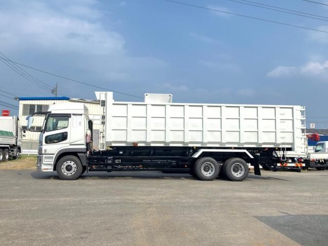 MITSUBISHI FUSOU SUPER GREAT 2024