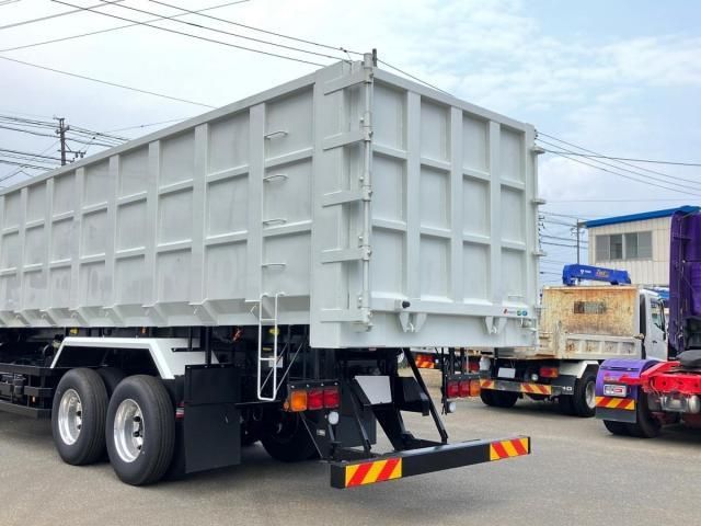 MITSUBISHI FUSOU SUPER GREAT 2024