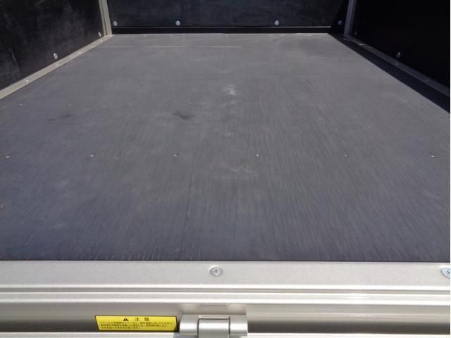 MITSUBISHI CANTER 2024