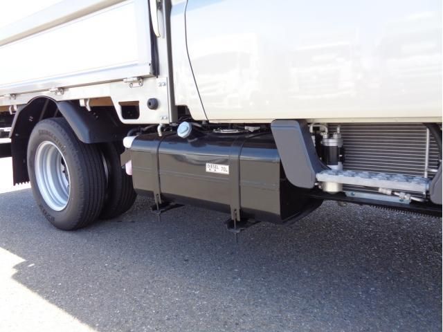 MITSUBISHI CANTER 2024