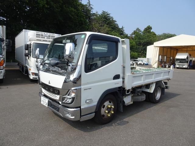 MITSUBISHI CANTER 2023