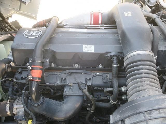 NISSAN DIESEL Quon 2018