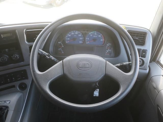 NISSAN DIESEL Quon 2018