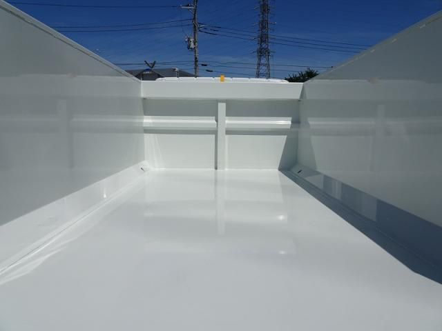 MITSUBISHI CANTER 2024