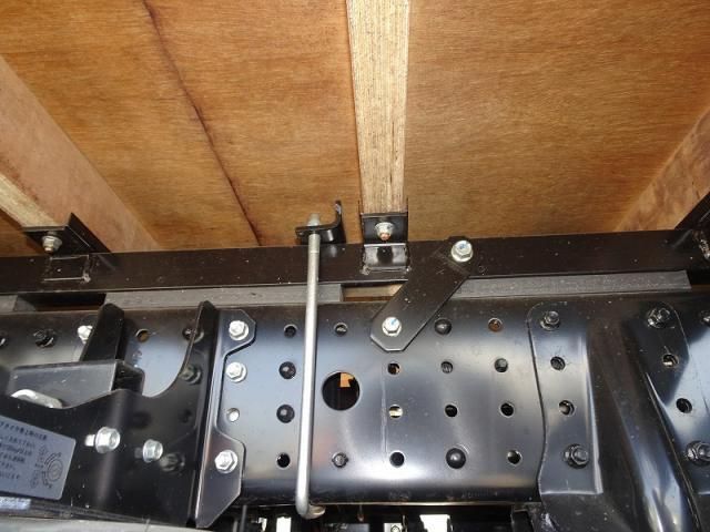 MITSUBISHI CANTER 2023