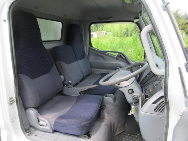 MITSUBISHI CANTER 2005