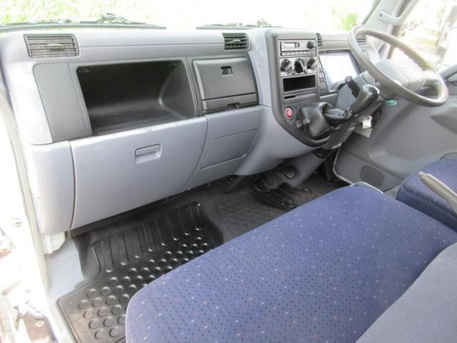 MITSUBISHI CANTER 2005