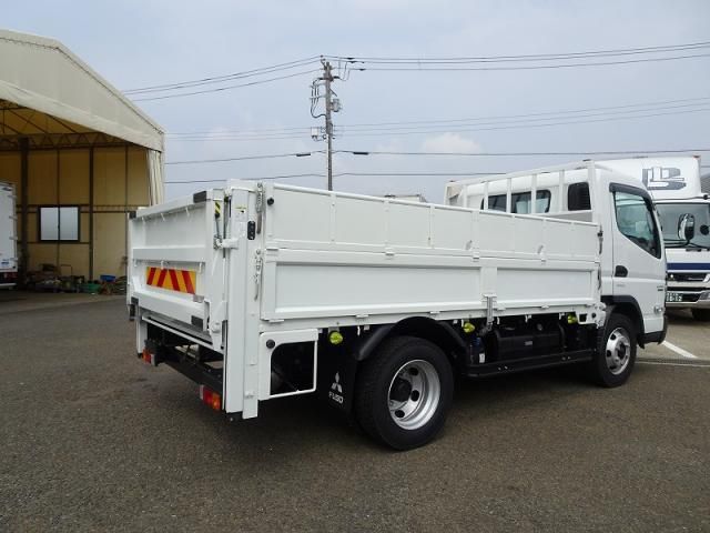 MITSUBISHI CANTER 2021