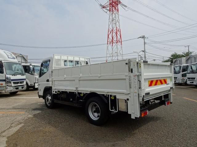 MITSUBISHI CANTER 2021