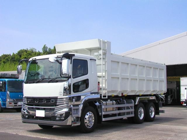 MITSUBISHI FUSOU SUPER GREAT 2025