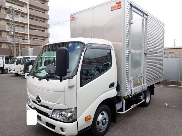 HINO DUTRO 2025