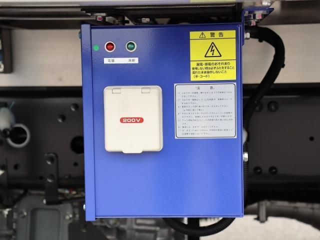 MITSUBISHI FUSOU FIGHTER 2025