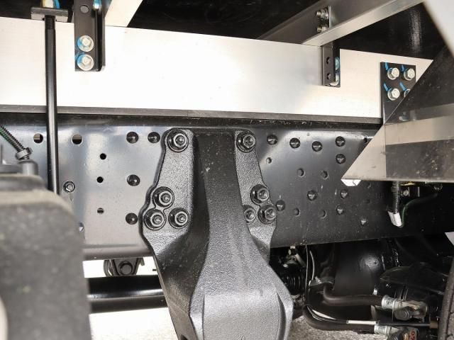 MITSUBISHI FUSOU FIGHTER 2025