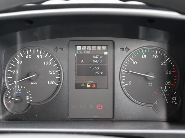 MITSUBISHI FUSOU FIGHTER 2025