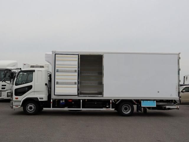 MITSUBISHI FUSOU FIGHTER 2025