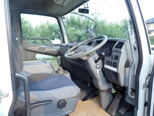 MITSUBISHI FUSOU FIGHTER 2015