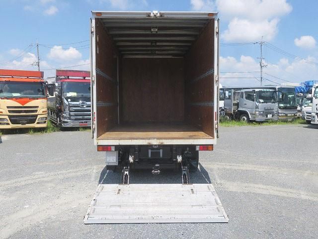 MITSUBISHI CANTER 2016