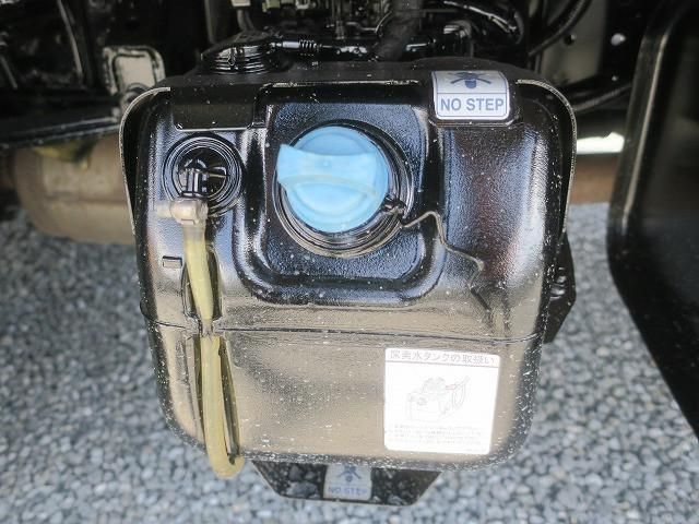 MITSUBISHI CANTER 2016