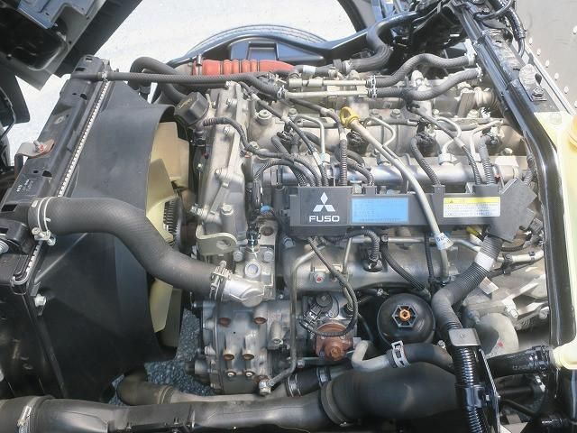 MITSUBISHI CANTER 2016