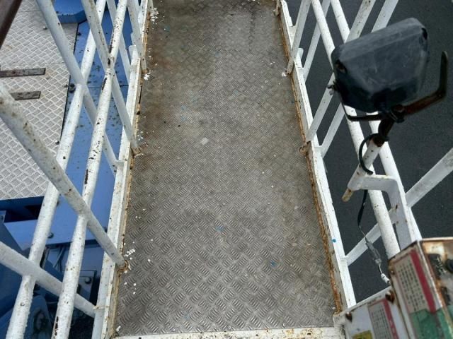 MITSUBISHI CANTER 2002