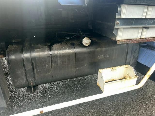 MITSUBISHI CANTER 2002