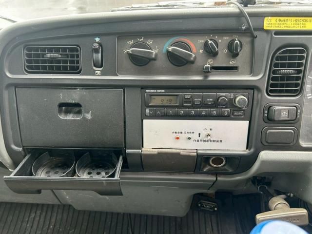 MITSUBISHI CANTER 2002
