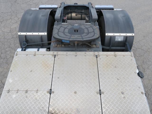 NISSAN DIESEL Quon 2021