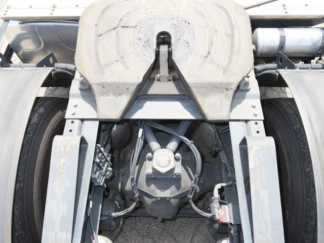 NISSAN DIESEL Quon 2021