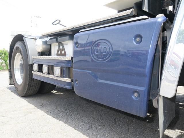 NISSAN DIESEL Quon 2021