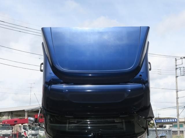 NISSAN DIESEL Quon 2021