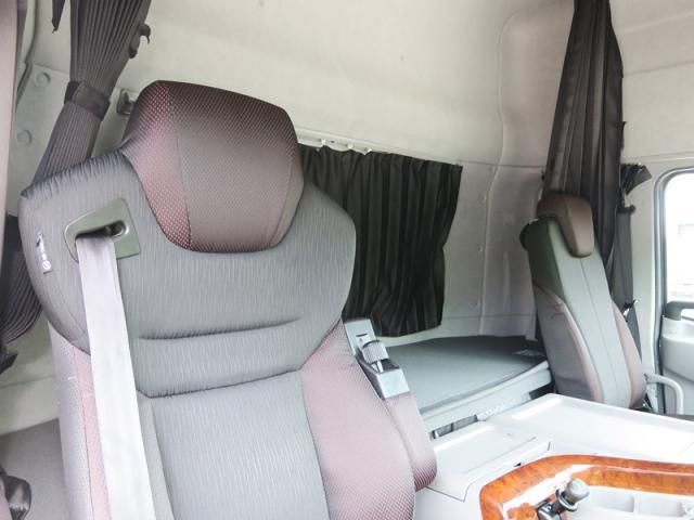 NISSAN DIESEL Quon 2021