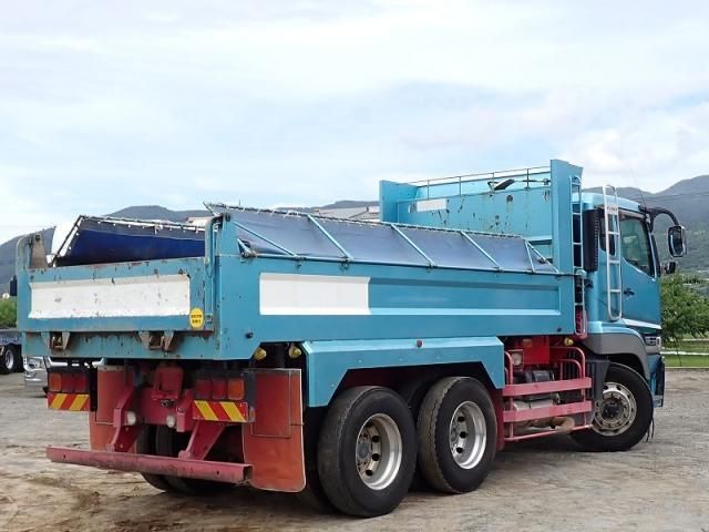 MITSUBISHI FUSOU SUPER GREAT 2015