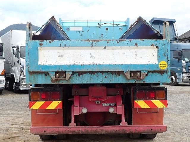 MITSUBISHI FUSOU SUPER GREAT 2015