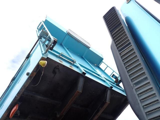 MITSUBISHI FUSOU SUPER GREAT 2015