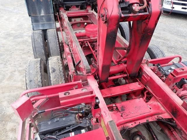 MITSUBISHI FUSOU SUPER GREAT 2015