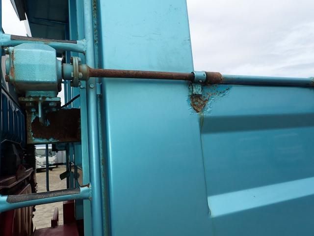 MITSUBISHI FUSOU SUPER GREAT 2015