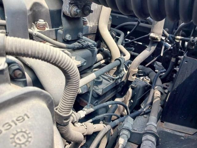 NISSAN DIESEL Quon 2011