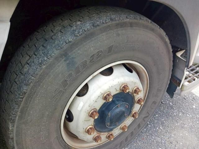 NISSAN DIESEL Quon 2011