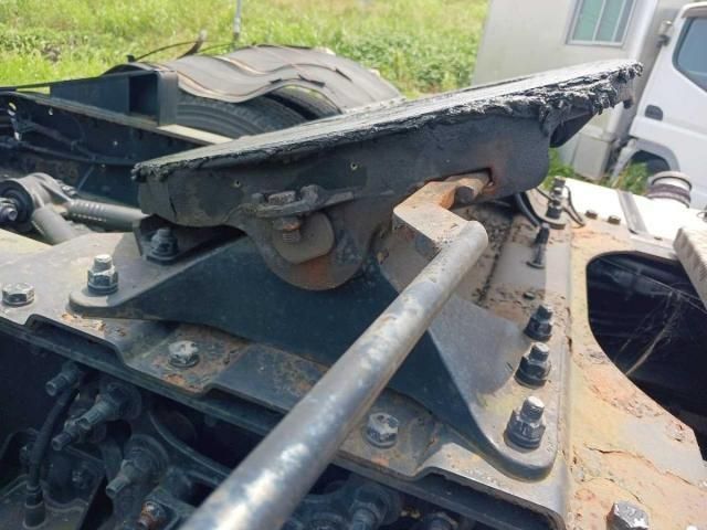 NISSAN DIESEL Quon 2011