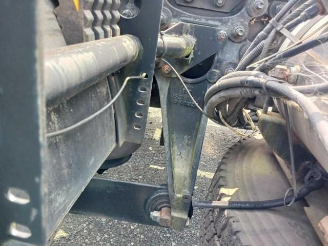 NISSAN DIESEL Quon 2011