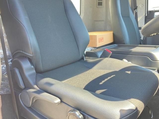 MITSUBISHI FUSOU FIGHTER 2025