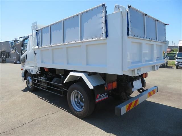 MITSUBISHI FUSOU FIGHTER 2024