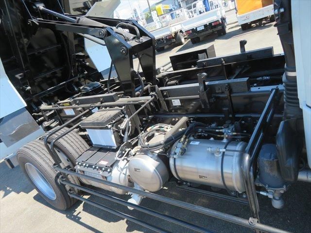 MITSUBISHI FUSOU FIGHTER 2024