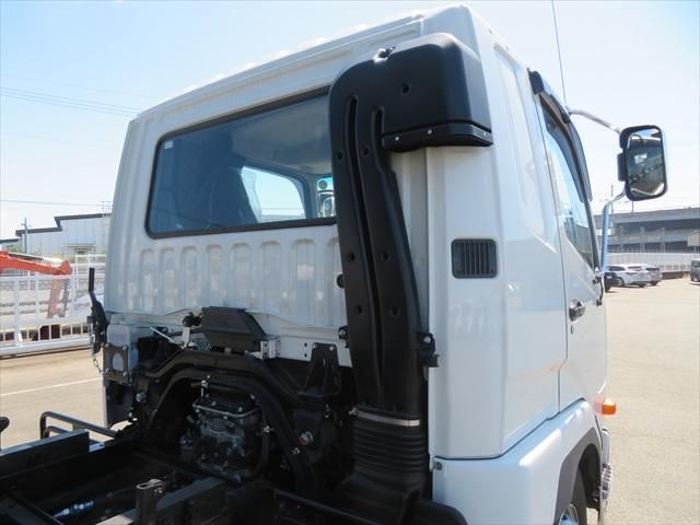 MITSUBISHI FUSOU FIGHTER 2024