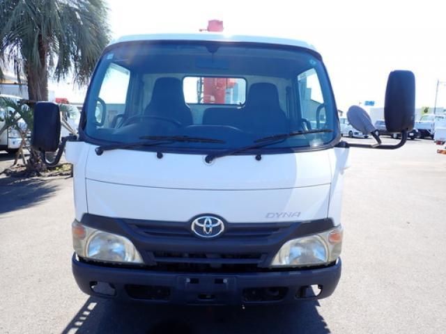 TOYOTA DYNA 2012