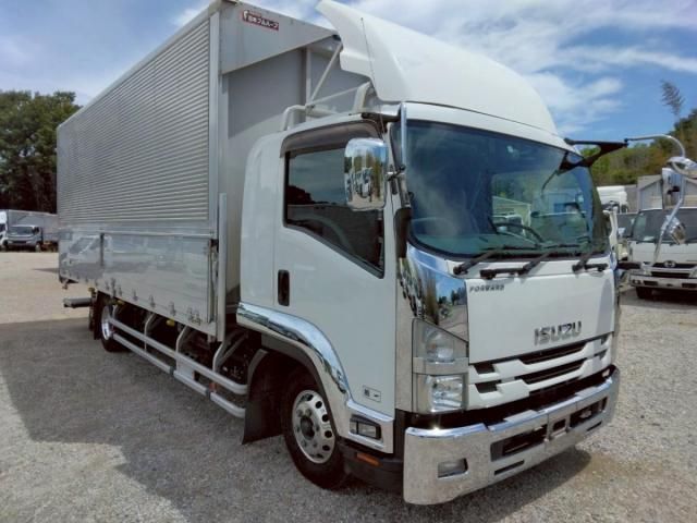 ISUZU FORWARD 2018