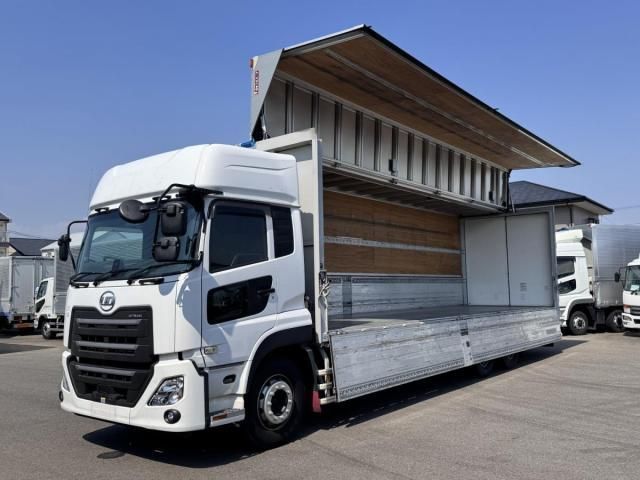 NISSAN DIESEL Quon 2020