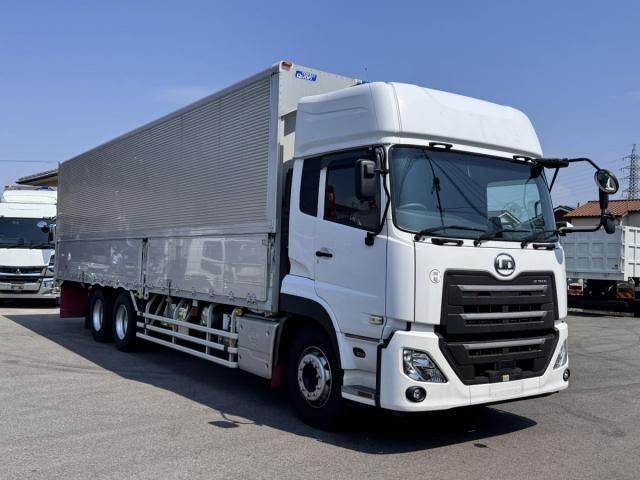 NISSAN DIESEL Quon 2020